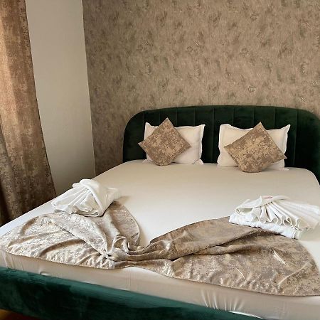 Apartament De Lux 科斯蒂内什蒂 外观 照片